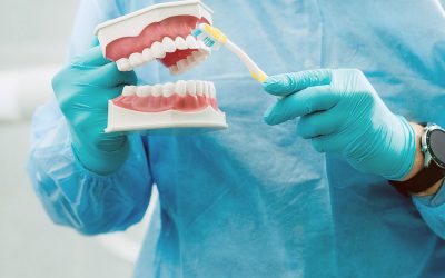 EL EXCESO DE HIGIENE DENTAL PUEDE OCASIONAR PROBLEMAS Y CONSECUENCIAS