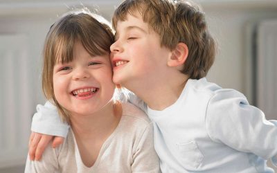 Dientes amarillos en niños. Posibles causas y tratamientos.