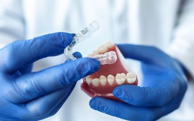 Este 2022 di adiós a los brackets y hola a Invisalign. La ortodoncia invisible de moda.